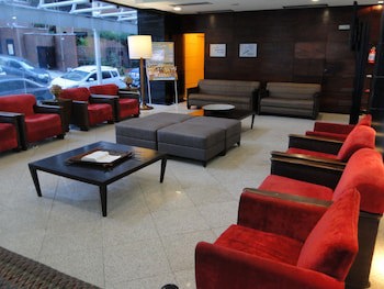 Plaza Praia Suites