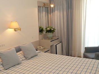 The Park Hotel Piraeus