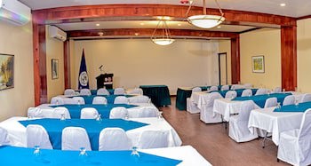 Best Western Plus Belize Biltmore Plaza