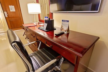 Best Western Plus Belize Biltmore Plaza
