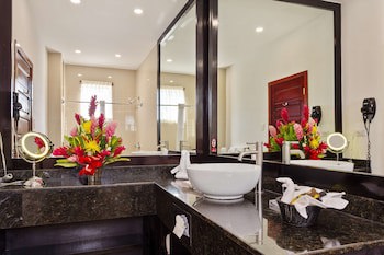Best Western Plus Belize Biltmore Plaza
