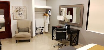 Best Western Plus Belize Biltmore Plaza