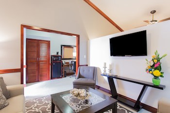 Best Western Plus Belize Biltmore Plaza