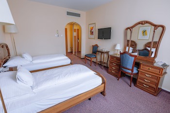 Pannonia Hotel