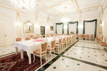 Pannonia Hotel