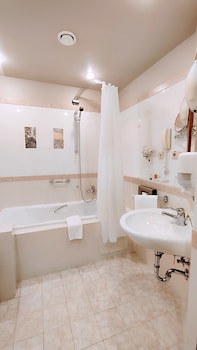 Best Western Santakos Hotel