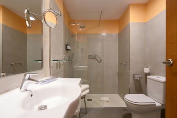 Becquer Hotel