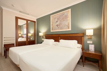 Becquer Hotel