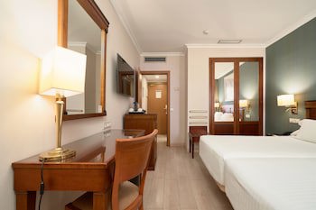 Becquer Hotel