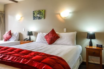 Camelot Motor Lodge
