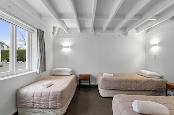 Camelot Motor Lodge