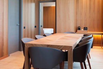 Ac Hotel Diagonal L'illa By Marriott