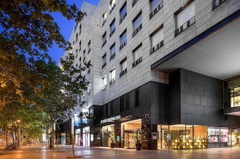 Ac Hotel Diagonal L'illa By Marriott