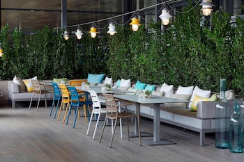 Ac Hotel Diagonal L'illa By Marriott