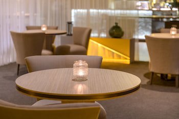 Ac Hotel Diagonal L'illa By Marriott