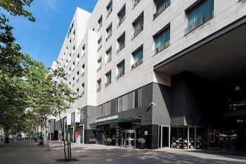 Ac Hotel Diagonal L'illa By Marriott