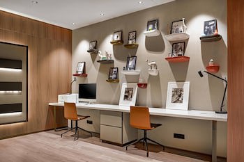 Ac Hotel Diagonal L'illa By Marriott