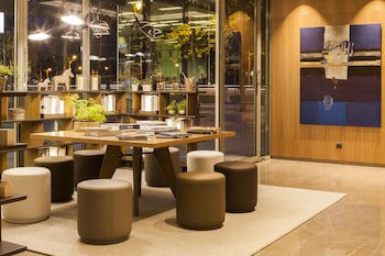 Ac Hotel Diagonal L'illa By Marriott