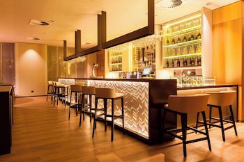 Ac Hotel Diagonal L'illa By Marriott