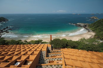 Las Brisas Ixtapa