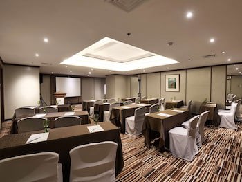 Discovery Suites