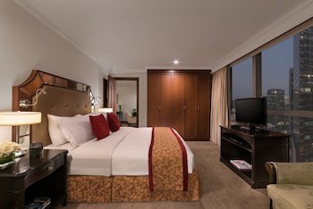 Discovery Suites