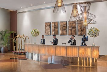 Discovery Suites