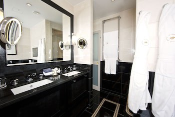 Althoff St. James's Hotel & Club London