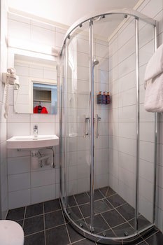 Birkebeineren Hotel & Apartments