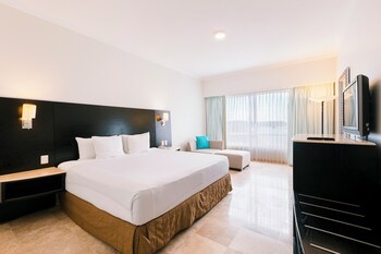 Azul Ixtapa Beach Resort And Convention Center - All Inclusive