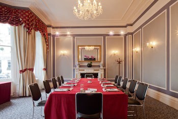 Gem Strathmore Hotel