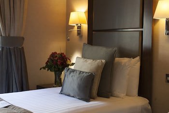 Gem Strathmore Hotel