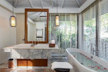 Centara Villas Samui