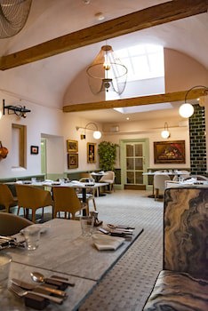 The Haycock Manor Hotel