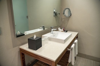 Emporio Cancun Optional All Inclusive