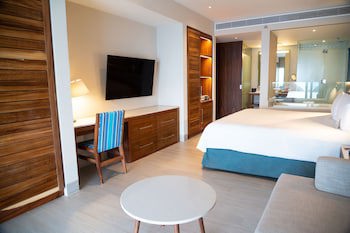 Emporio Cancun Optional All Inclusive