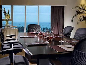 Grand Mercure Singapore Roxy