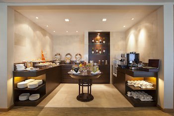 Grand Mercure Singapore Roxy