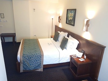 Madisson Hotel