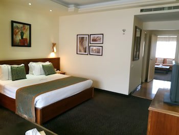 Madisson Hotel