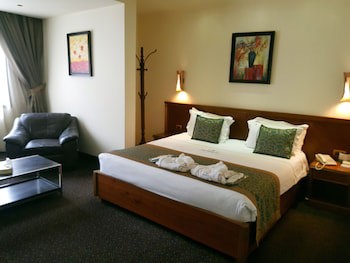 Madisson Hotel