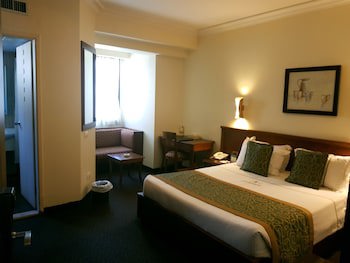 Madisson Hotel