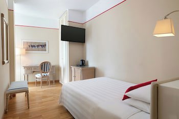 Sina Astor galeri fotoğrafı