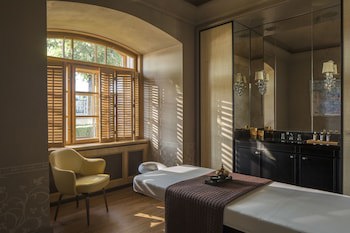 Four Seasons Hotel Prague