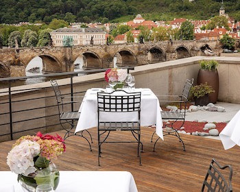 Four Seasons Hotel Prague