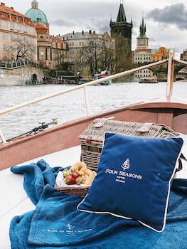 Four Seasons Hotel Prague