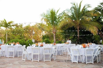 Pelican Bay Resort At Lucaya