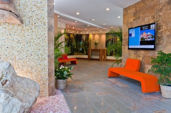 Pelican Bay Resort At Lucaya