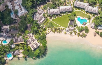 Couples Sans Souci - Adults Only