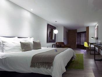 Nehotel Nueva Estancia